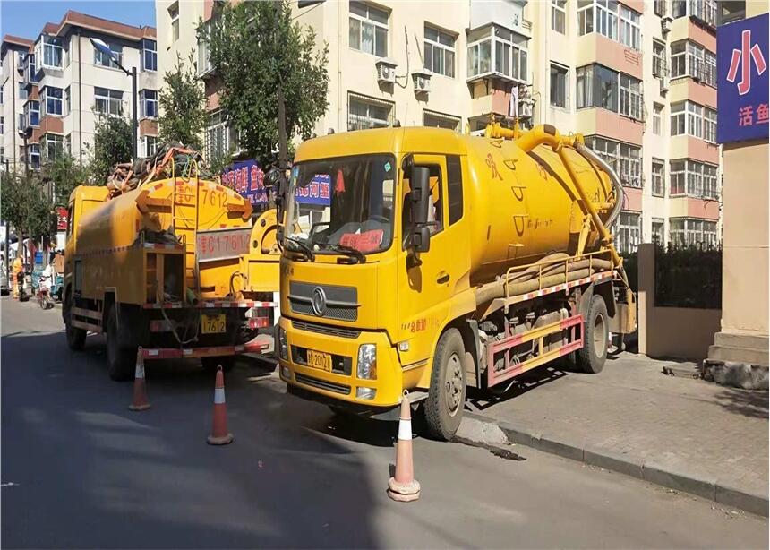 新闻：天津大港区清理排水方沟暗渠清淤