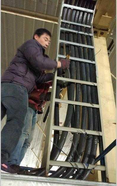 靖江回收电缆公司|靖江熊猫电线电缆回收电话报价