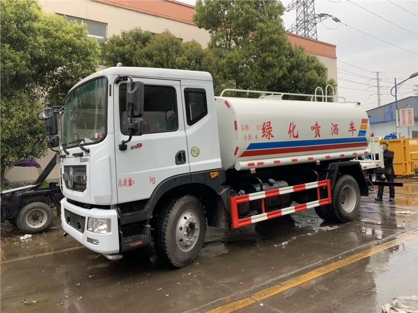 东风国五3方洒水车现车出售（凌海市东风国五3方洒水车）