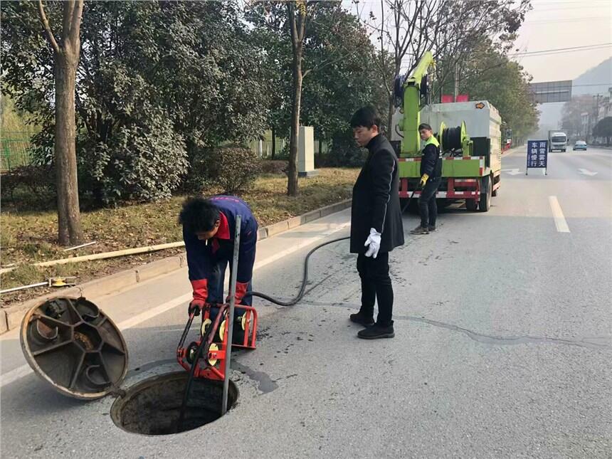 晋城市管道疏通清淤车_高压东风清淤车