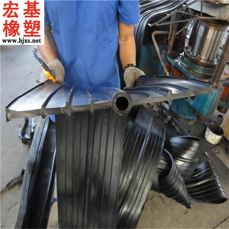 新闻:甘南450乘10橡胶止水带型号