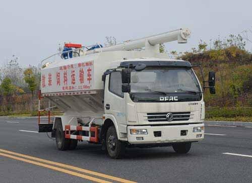 半挂饲料运输车