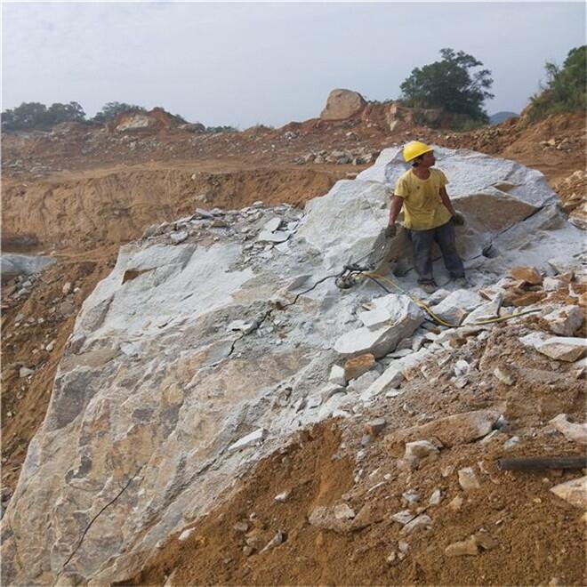 湖北城市建设代替咋药凿石头破裂机硬石头破拆裂石机裂石头器