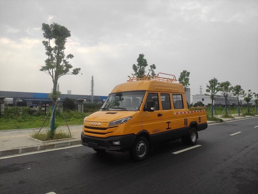 依维柯养护工程车 电力救险车 适应多种工况