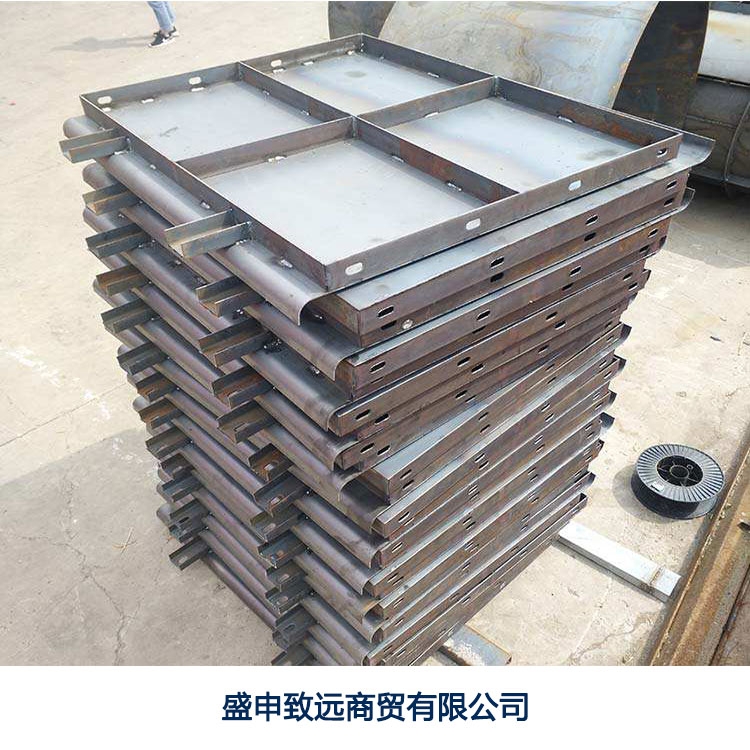 隔离墩钢模具供应商高速公路隔离带模具预制分隔带模具