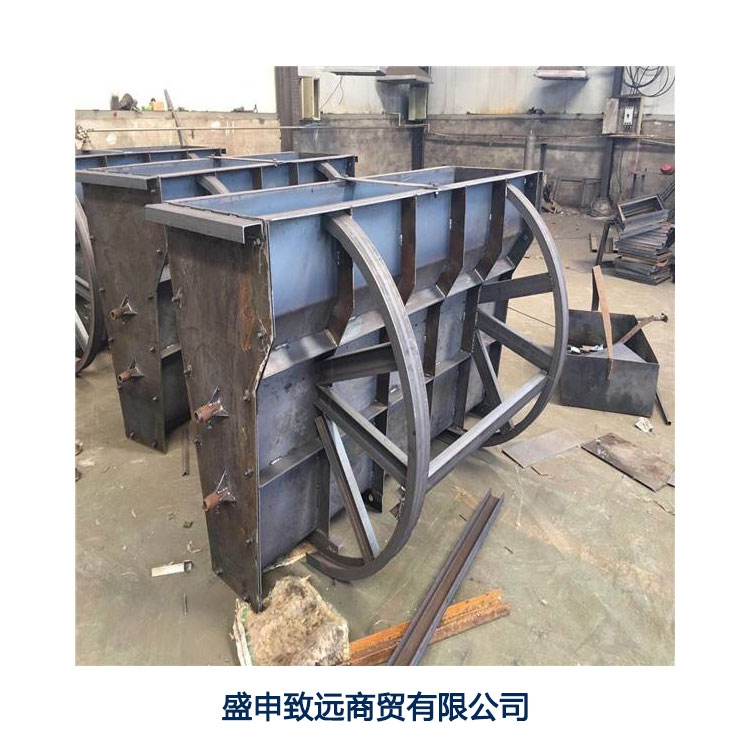 隔离墩钢模具尺寸水泥隔离墩钢模具厂家交通隔离带模具批发