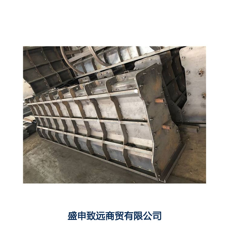 隔离墩钢模具生产厂家水泥隔离墩钢模具批发预制公路分隔带模具