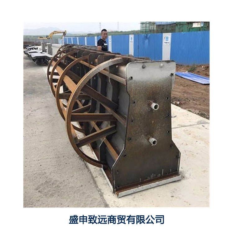 隔离墩钢模具交通水泥隔离墩模具栏杆隔离带模具加工
