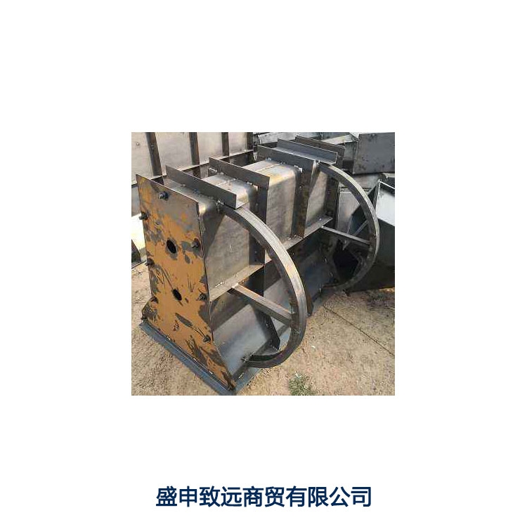 隔离墩钢模具供应商移动式隔离带模具厂家铁路隔离墩模具