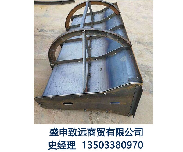隔离墩钢模具供应商移动式隔离带模具厂家铁路隔离墩模具